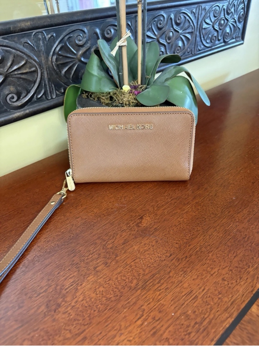 Michael Kors Women's Jet Set Travel Gold Zip Around Brown Leather Wallet